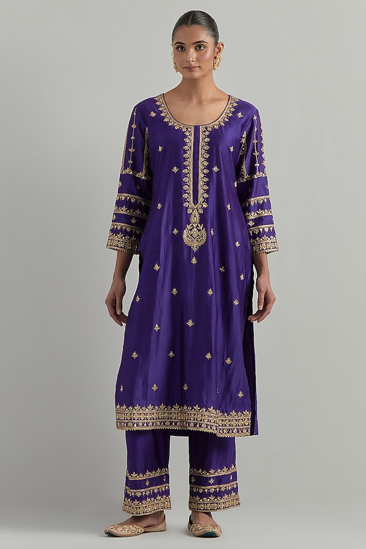 Purple Chanderi Hand Embroidered Kurta Set by Ikshita Choudhary at Pernia's Pop Up Shop