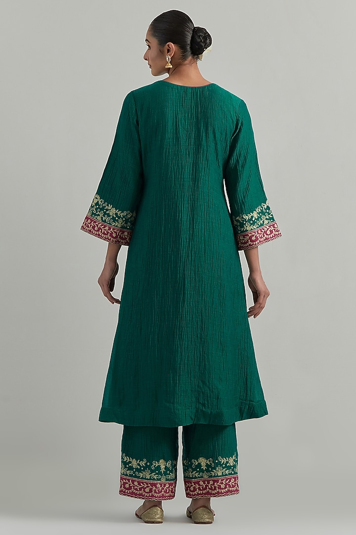 Green Chanderi Hand Embroidered Kurta Set by Ikshita Choudhary at Pernia's Pop Up Shop