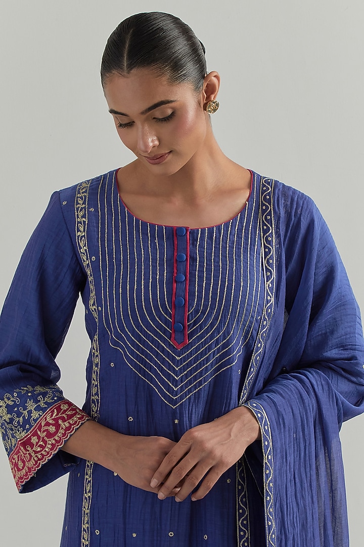 Blue Chanderi Hand Embroidered Kurta Set by Ikshita Choudhary at Pernia's Pop Up Shop