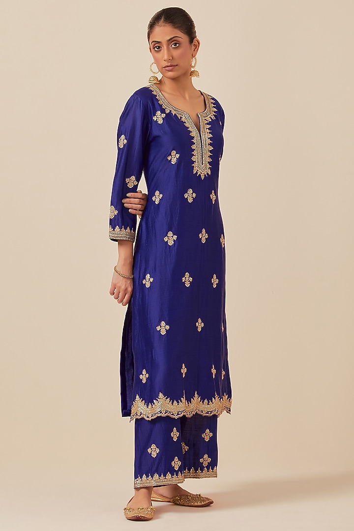 Blue Chanderi Silk Hand Embroidered Kurta Set by Ikshita Choudhary at Pernia's Pop Up Shop