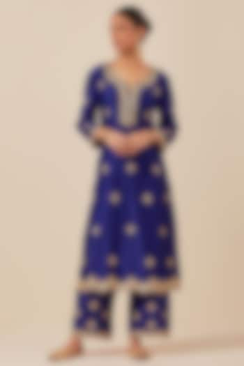 Blue Chanderi Silk Hand Embroidered Kurta Set by Ikshita Choudhary