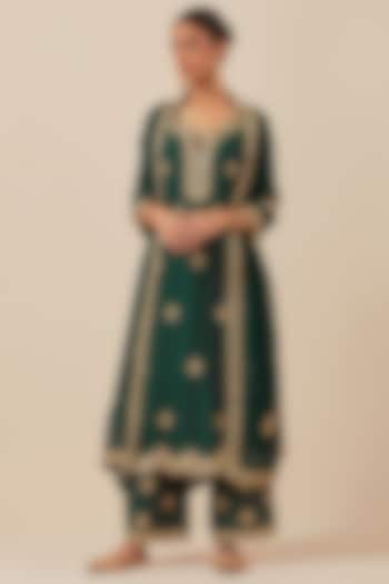 Green Chanderi Silk Hand Embroidered Kurta Set by Ikshita Choudhary at Pernia's Pop Up Shop