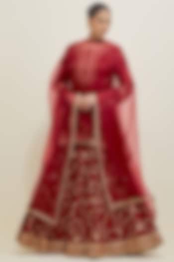 Deep Red Chanderi Hand Embroidered Wedding Lehenga Set by Ikshita Choudhary at Pernia's Pop Up Shop