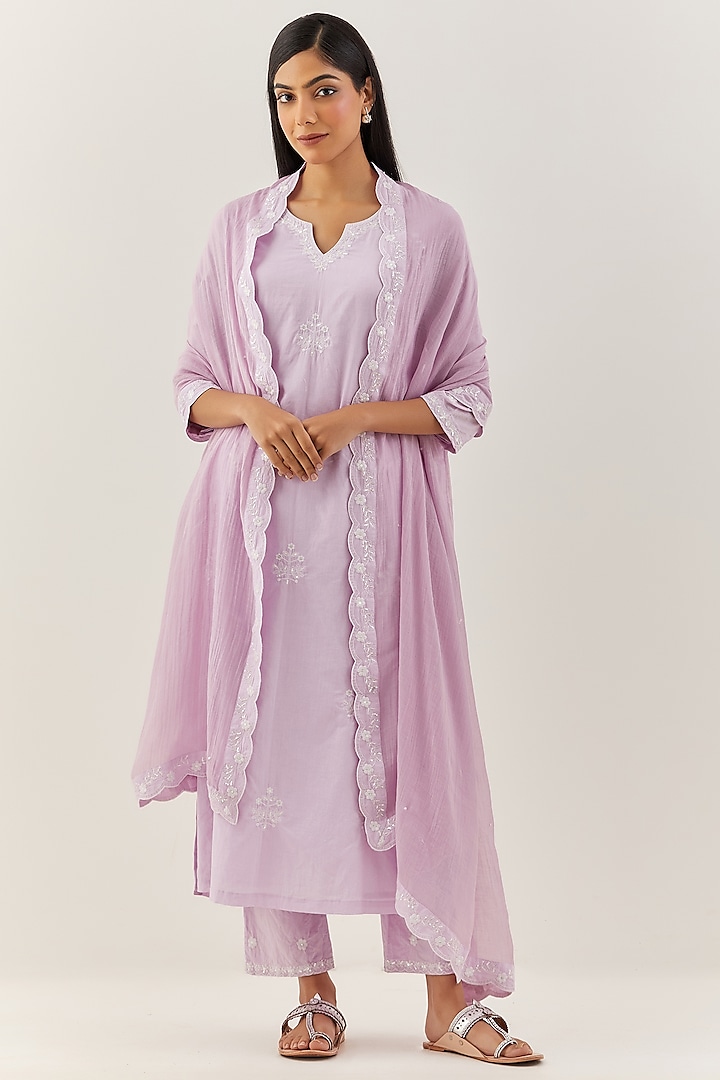 Purple Embroidered Kurta Set by Ikshita Choudhary at Pernia's Pop Up Shop