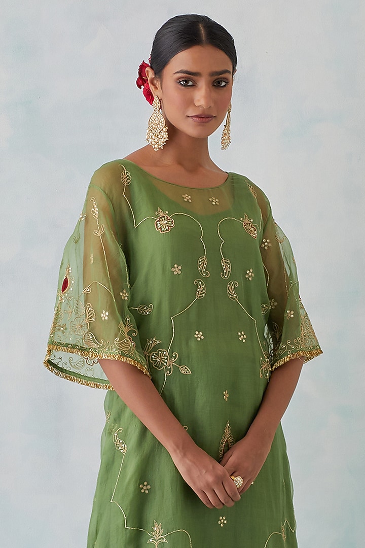 Green Tissue Organza Embroidered Kurta Set by Ikshita Choudhary at Pernia's Pop Up Shop