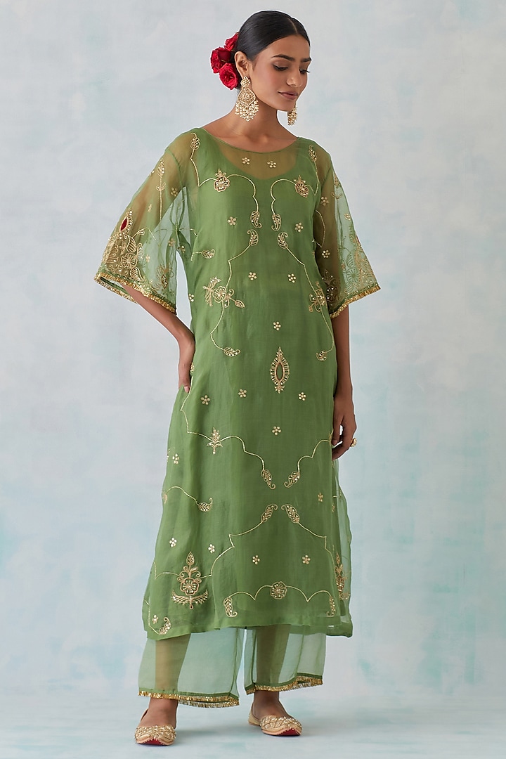 Green Tissue Organza Embroidered Kurta by Ikshita Choudhary at Pernia's Pop Up Shop