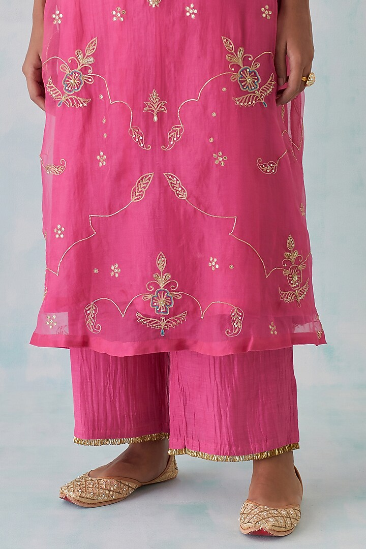 Pink Tissue Organza Embroidered Kurta Set by Ikshita Choudhary at Pernia's Pop Up Shop
