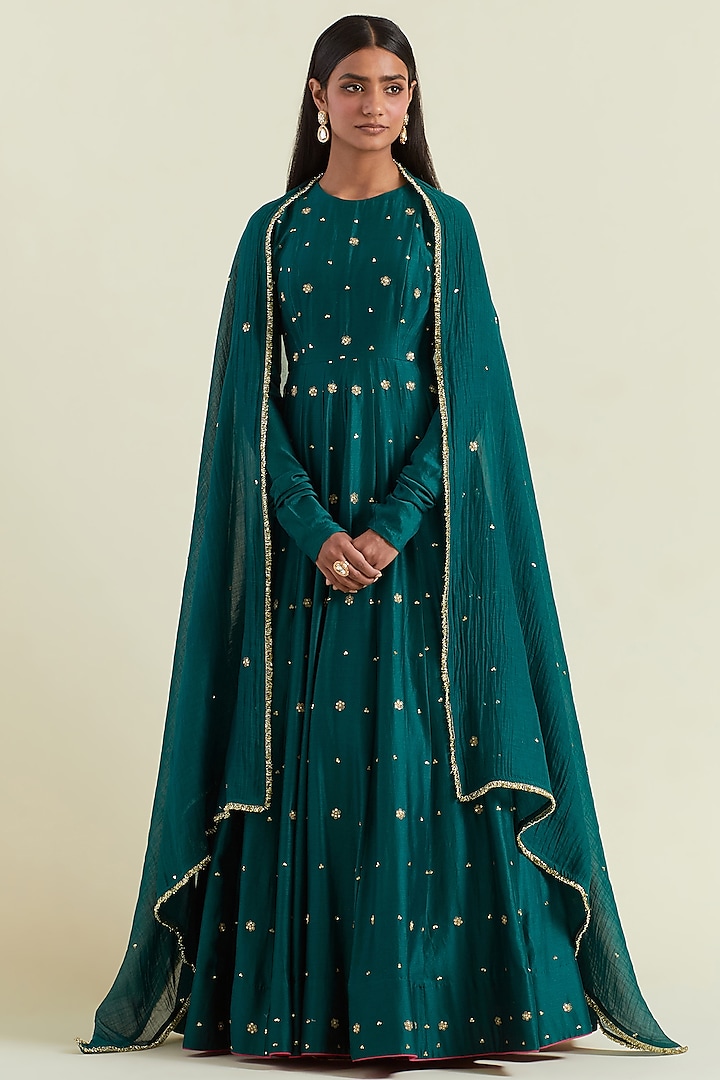 Green Chanderi Hand Embroidered Anarkali Set by Ikshita Choudhary at Pernia's Pop Up Shop