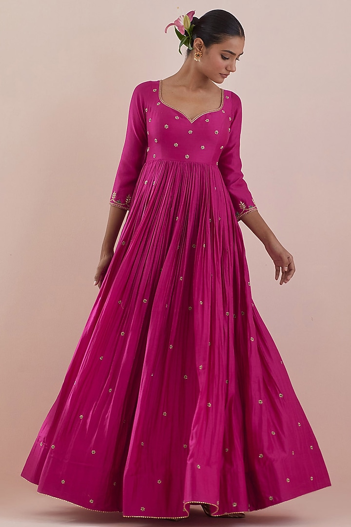 Magenta Chanderi Hand Embroidered Wedding Anarkali Set by Ikshita Choudhary at Pernia's Pop Up Shop