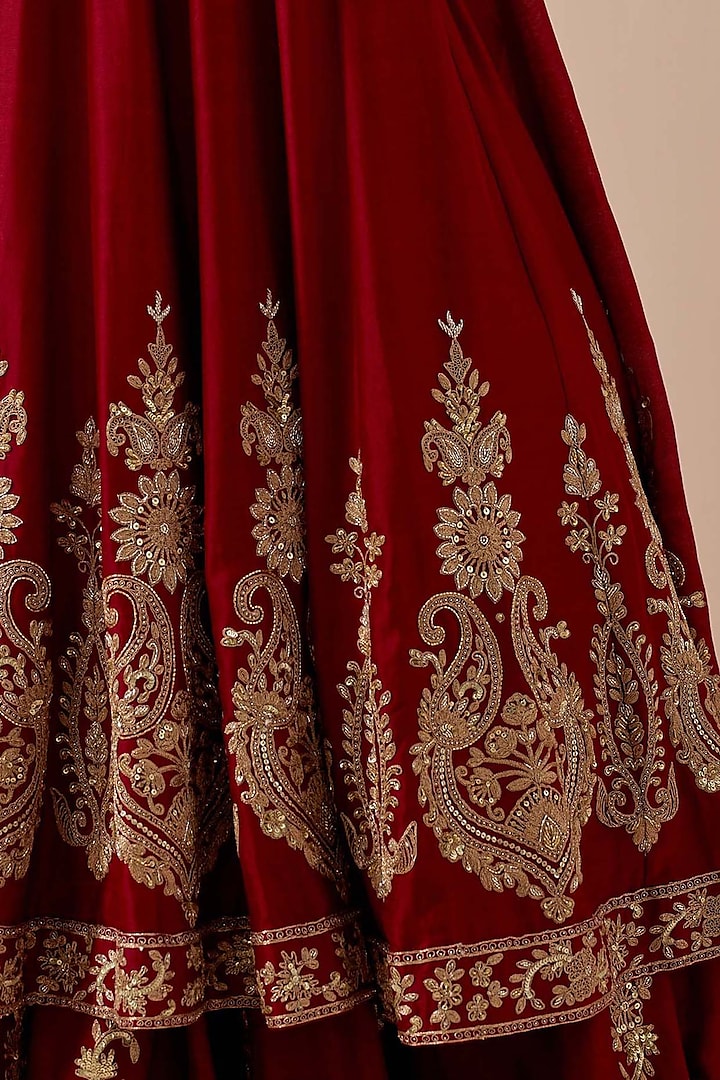Red Pure Chanderi Hand Embroidered Bridal Anarkali Set by Ikshita Choudhary at Pernia's Pop Up Shop