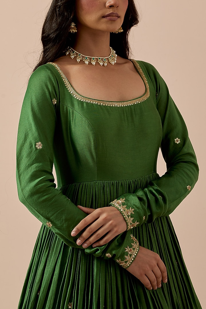 Forest Green Chanderi Hand Embroidered Wedding Anarkali Set by Ikshita Choudhary at Pernia's Pop Up Shop