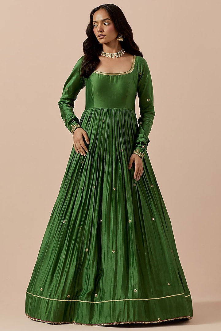 Forest Green Chanderi Hand Embroidered Wedding Anarkali Set by Ikshita Choudhary at Pernia's Pop Up Shop