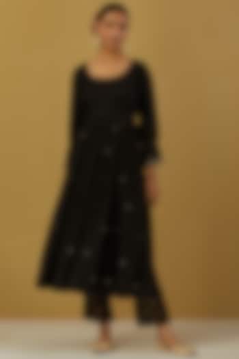 Black Cheese Cotton Pants by Ikshita Choudhary at Pernia's Pop Up Shop