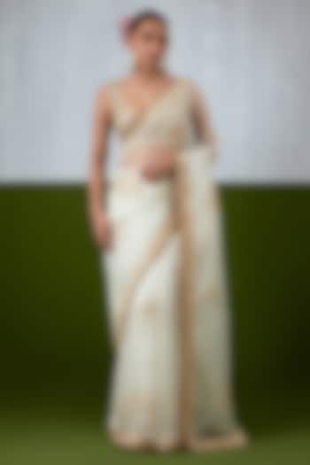 White Organza Hand Embroidered Wedding Saree Set by Ikshita Choudhary at Pernia's Pop Up Shop