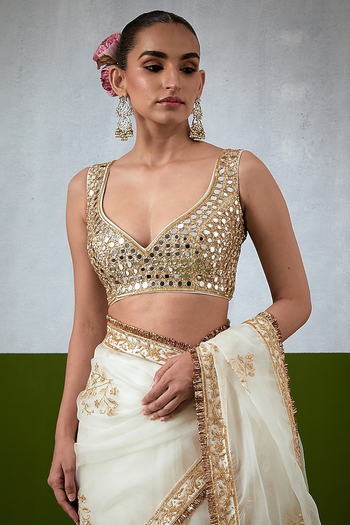 White Organza Hand Embroidered Wedding Saree Set by Ikshita Choudhary at Pernia's Pop Up Shop