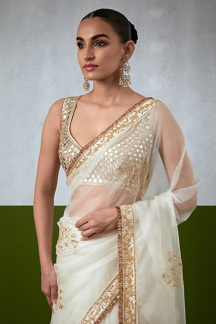White Organza Hand Embroidered Wedding Saree Set by Ikshita Choudhary at Pernia's Pop Up Shop