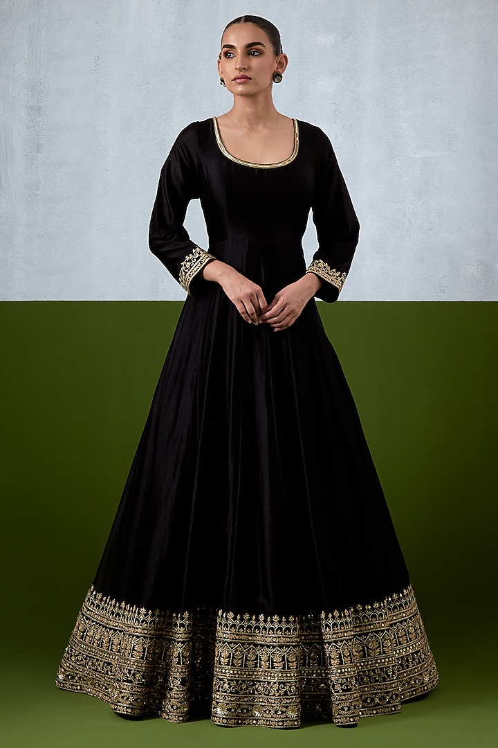 Black Chanderi Hand Embroidered Bridal Anarkali Set by Ikshita Choudhary at Pernia's Pop Up Shop