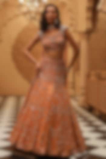 Caramel Organza 3D Embellished Fish Cut Bridal Lehenga Set by Studio Imbaali at Pernia's Pop Up Shop