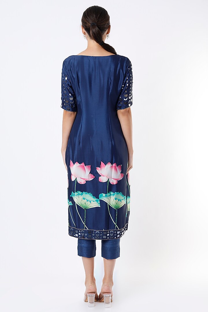 Blue Kurta Set With Print by Izzumi Mehta at Pernia's Pop Up Shop
