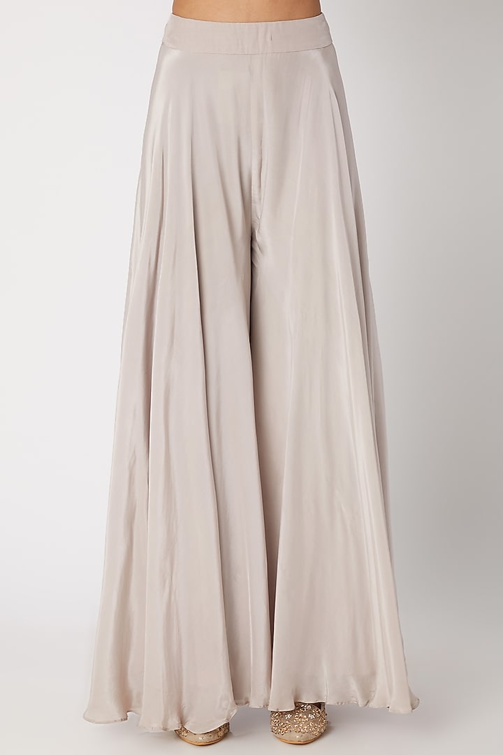 Silver Aari Embroidered Kurta With Palazzo Pants by Izzumi Mehta at Pernia's Pop Up Shop