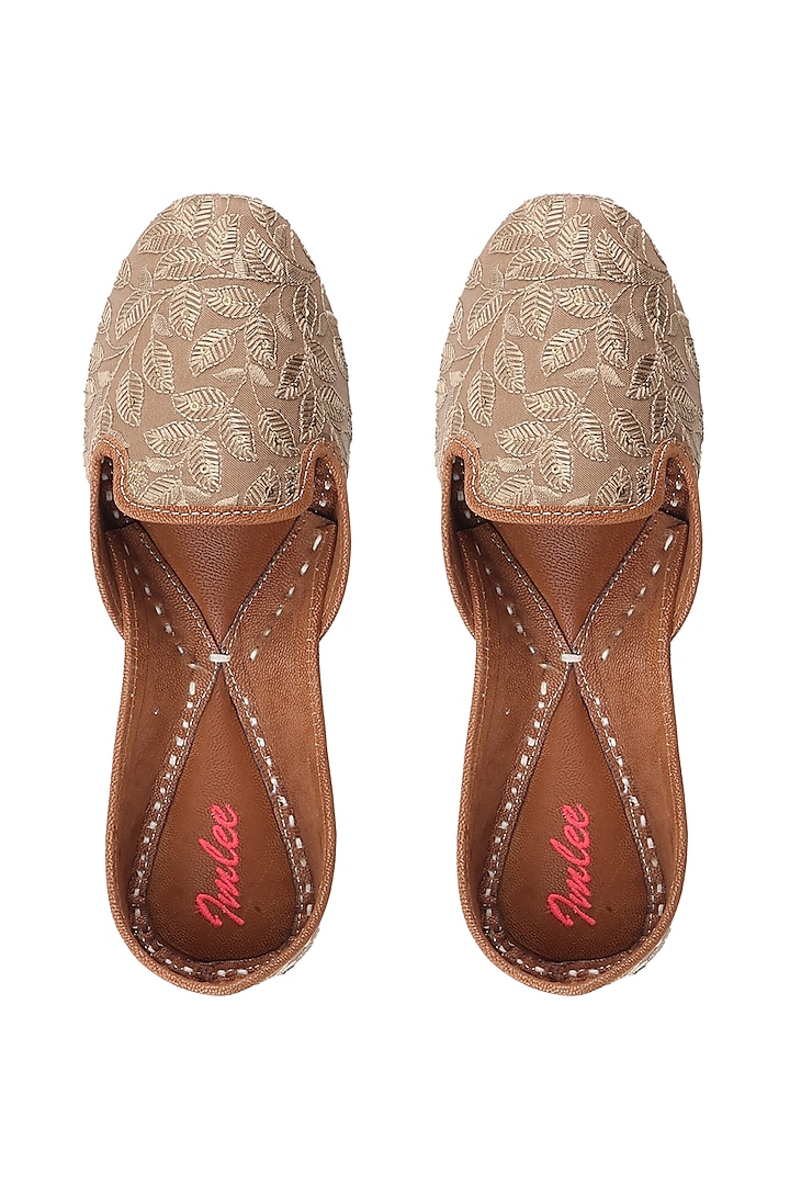 Brown Leather & Silk Thread Embroidered Mocassin Juttis by Imlee