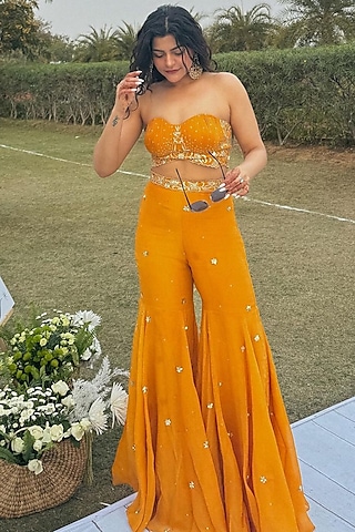 Yellow Organza & Shantoon Gharara Set by Silky Bindra