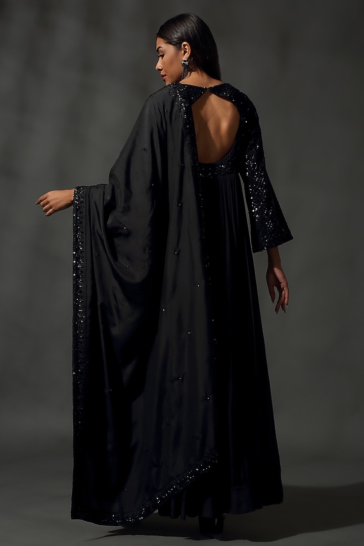 Black Sheesha Silk Sequins & Beads Hand Embroidered Wedding Anarkali Set by Priyanka Jain at Pernia's Pop Up Shop