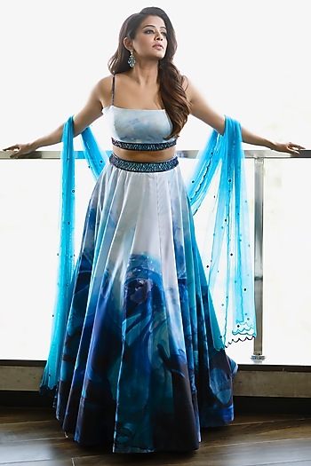 White Printed Wedding Lehenga Set by Harshita Singhvi at Pernia's Pop Up Shop