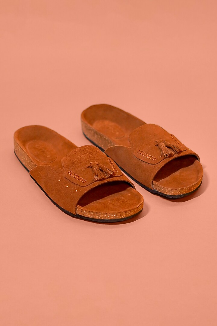 Tan Textured Milled Leather Chappals by Dmodot at Pernia's Pop Up Shop