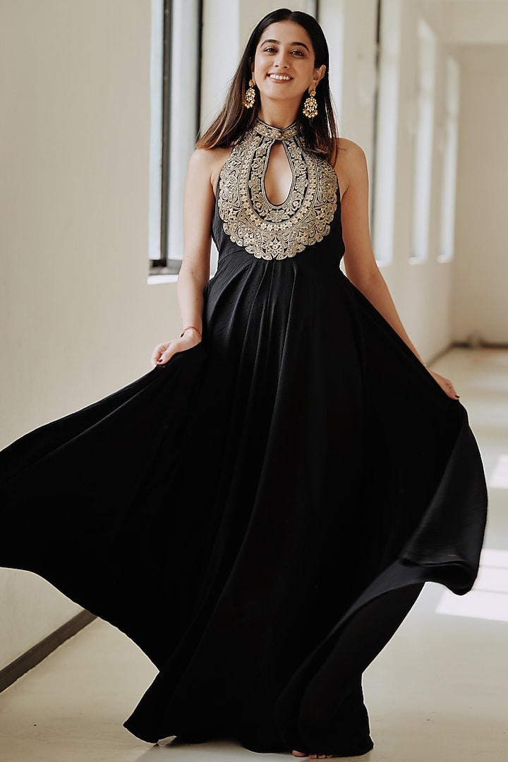 Black Tussar Hand & Machine Embroidered Engagement Gown by GOPI VAID at Pernia's Pop Up Shop