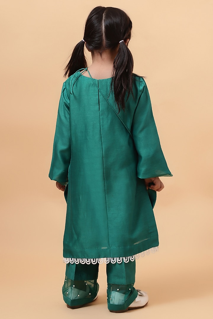 Green Chanderi Silk Motif Hand Embroidered Kurta Set For Girls by House of Tushaom - Kids at Pernia's Pop Up Shop