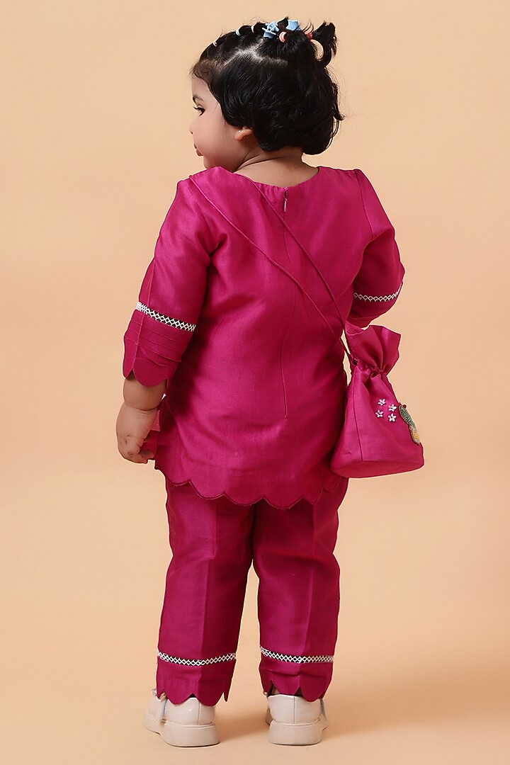 Pink Chanderi Silk Motif Hand Embroidered Kurta Set For Girls by House of Tushaom - Kids at Pernia's Pop Up Shop