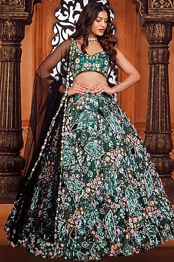 Black Embroidered Wedding Lehenga Set by LABEL PRIYANKA KAR at Pernia's Pop Up Shop