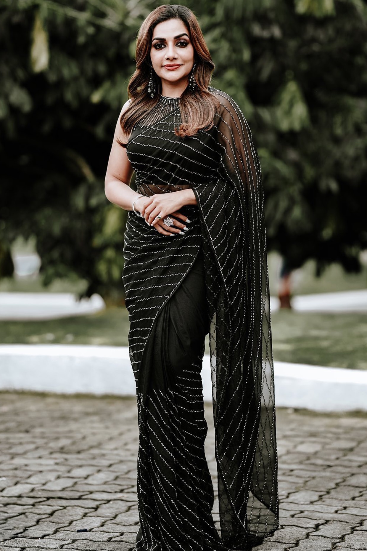 Buy ITRH Black Crystal Embellished Saree Set Set For Women Available online  at ScrollnShops