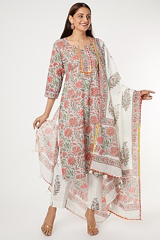 Grey & Red Floral Printed Straight Kurta Set by Inara Jaipur