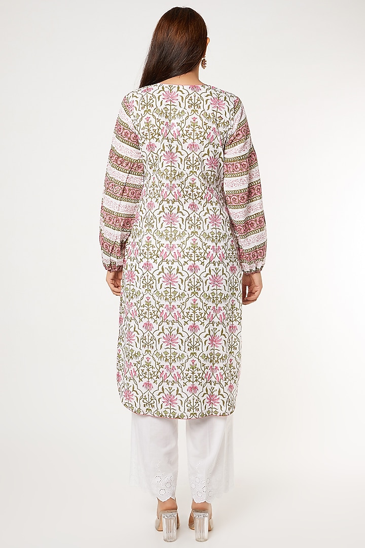 White & Blush Pink Floral Printed Kurta Set by Inara Jaipur at Pernia's Pop Up Shop