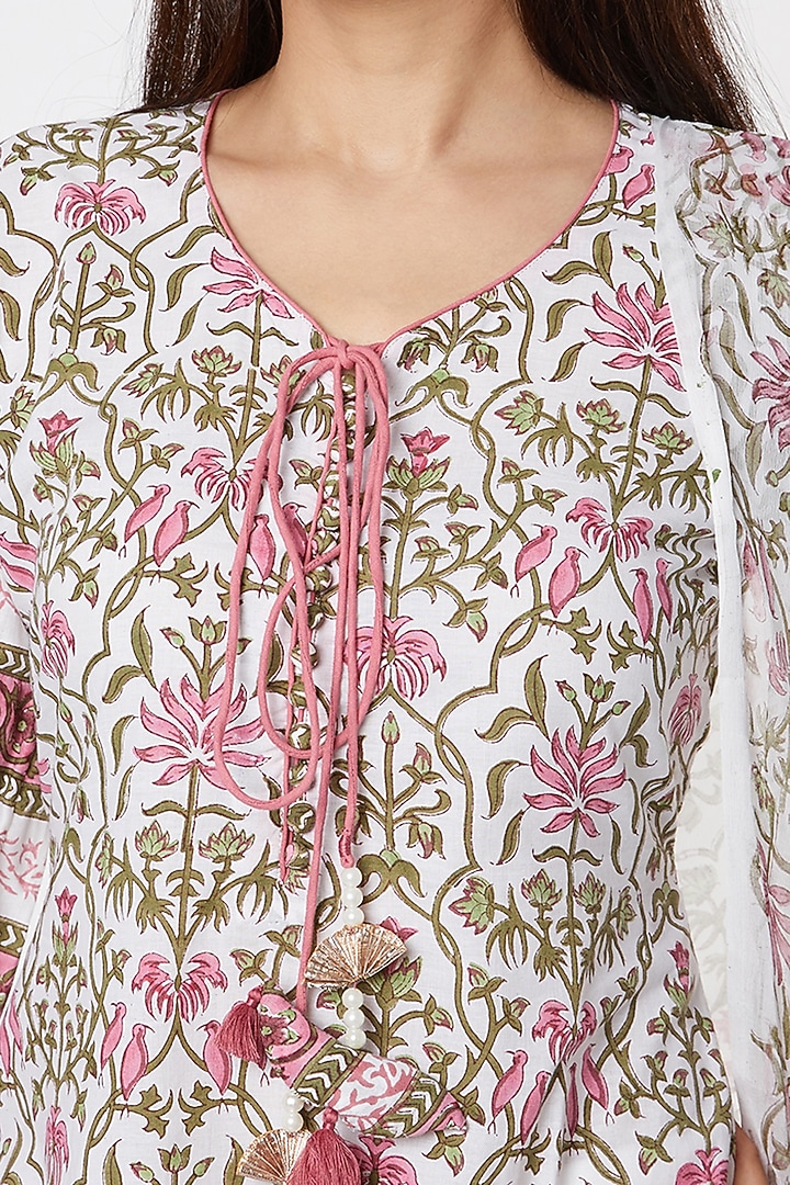White & Blush Pink Floral Printed Kurta Set by Inara Jaipur at Pernia's Pop Up Shop