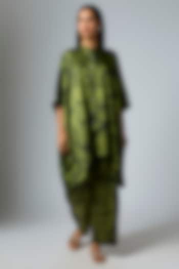 Mehendi & Marble Bemberg Satin Digital Printed Pleated Shirt by Inca at Pernia's Pop Up Shop
