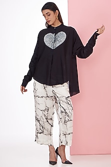 product-color-Black
