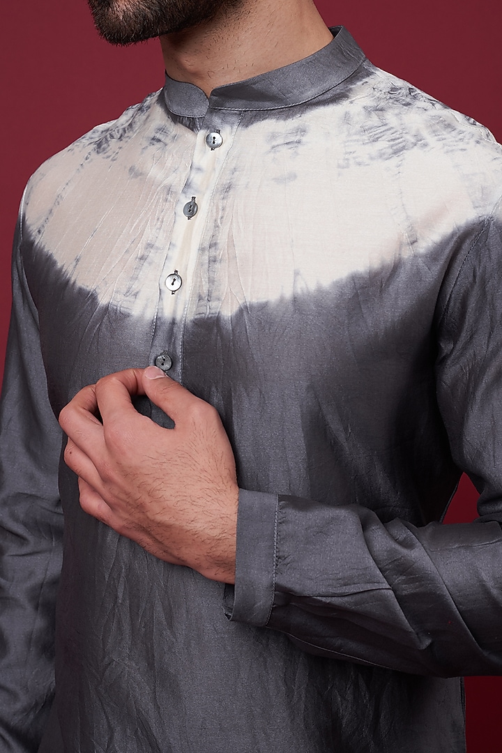Grey Silk Chanderi Kurta by Inca men at Pernia's Pop Up Shop