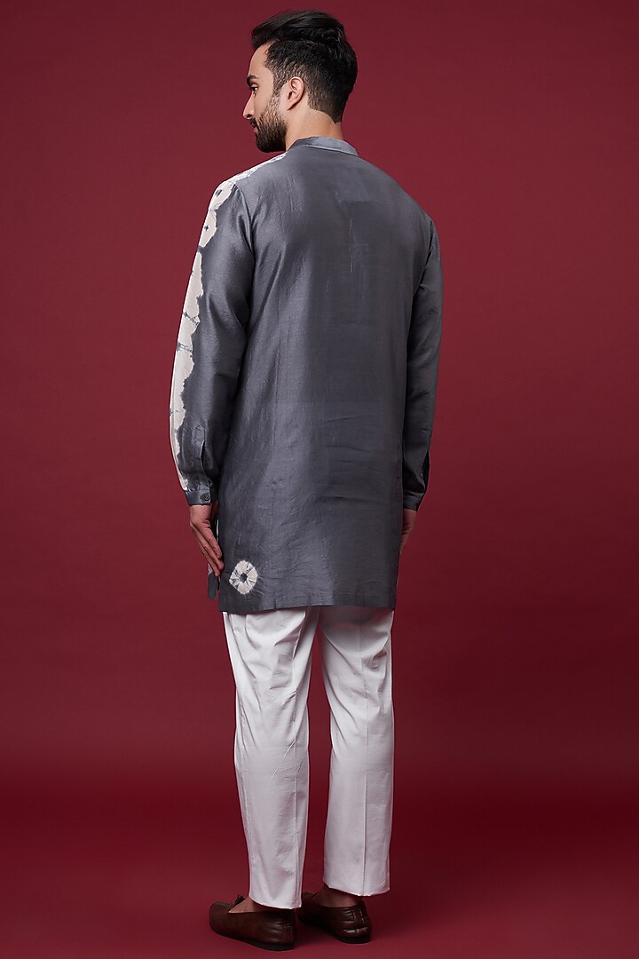 Grey Silk Chanderi Kurta by Inca men at Pernia's Pop Up Shop