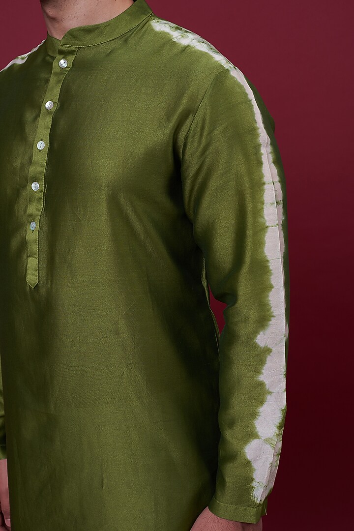 Green Silk Chanderi Kurta by Inca men at Pernia's Pop Up Shop