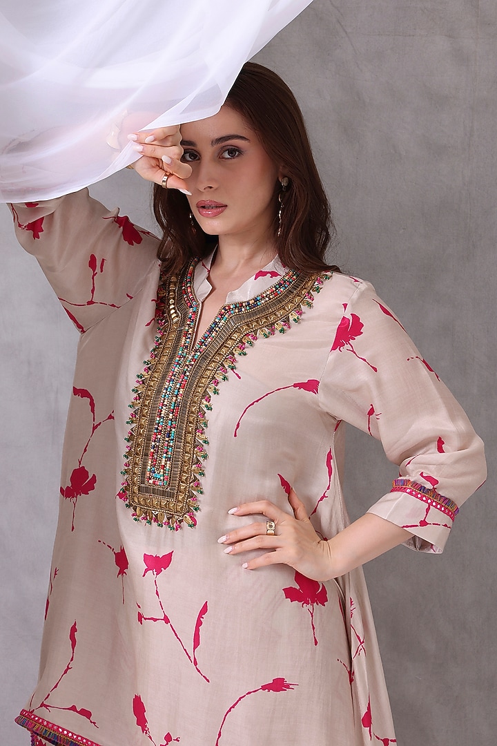 Cream & Pink Gajji Silk Floral Embroidered CO-Ord Set by Inddivogue at Pernia's Pop Up Shop
