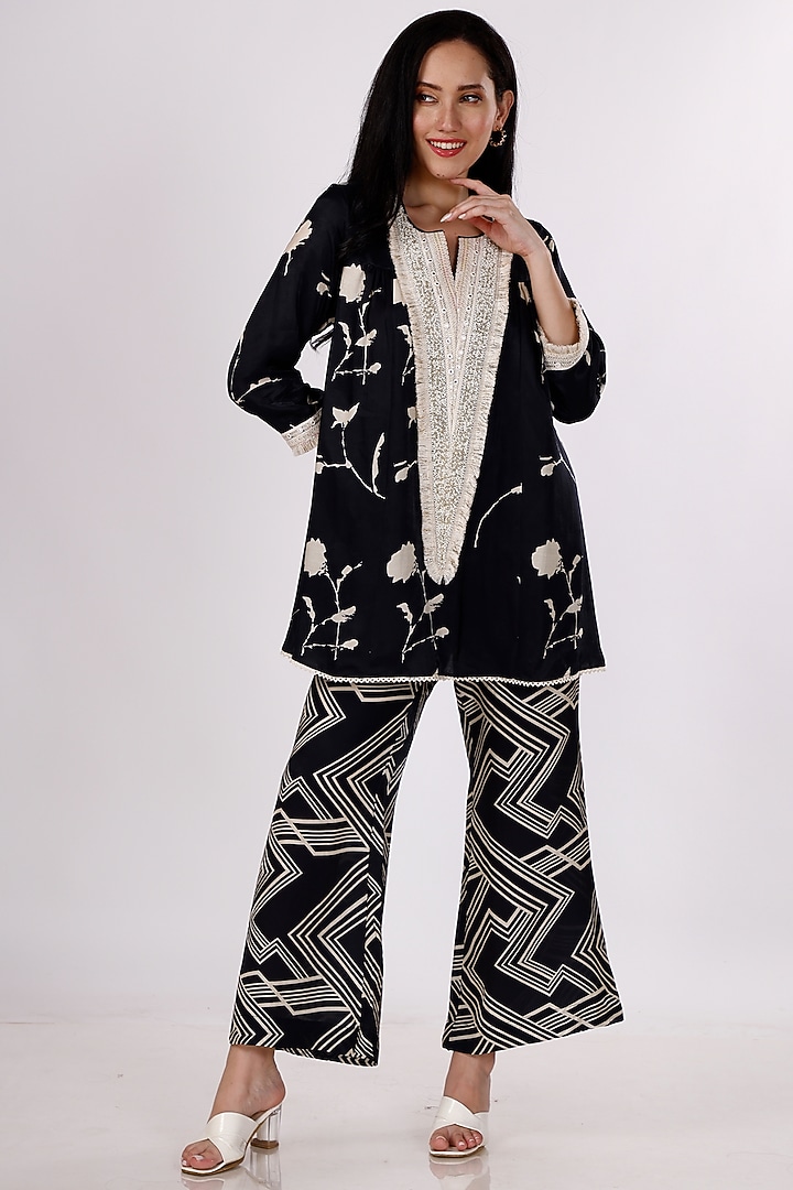 Black & Cream Gajji Silk Floral Pant Set by Inddivogue at Pernia's Pop Up Shop
