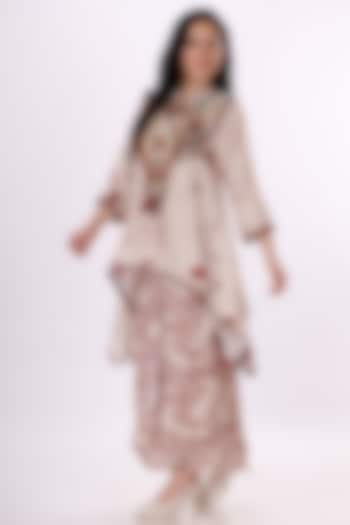 Cream & Maroon Gajji Silk Draped Skirt Set by Inddivogue at Pernia's Pop Up Shop