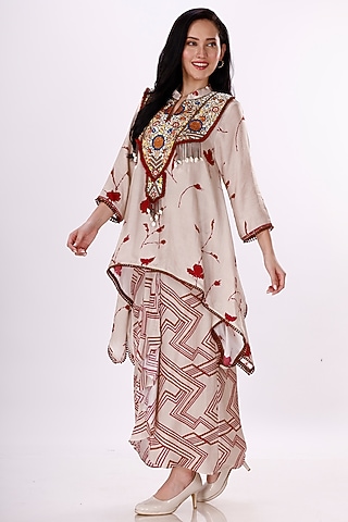 Cream & Maroon Gajji Silk Draped Skirt Set by Inddivogue