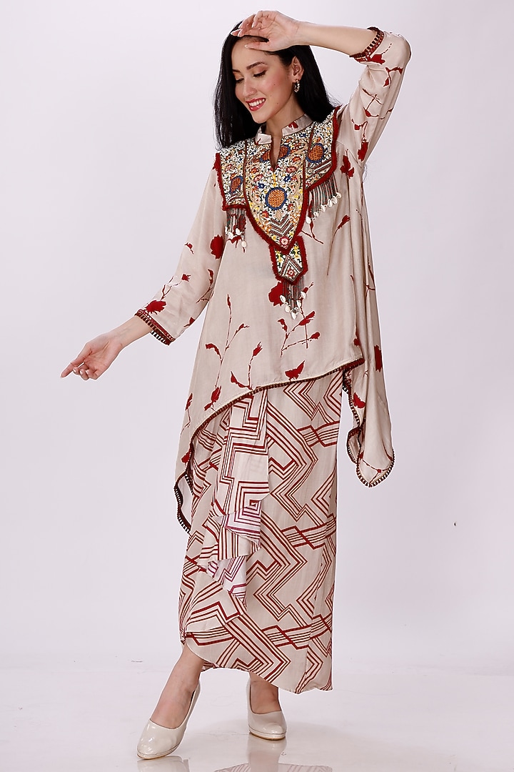 Cream & Maroon Gajji Silk Draped Skirt Set by Inddivogue at Pernia's Pop Up Shop