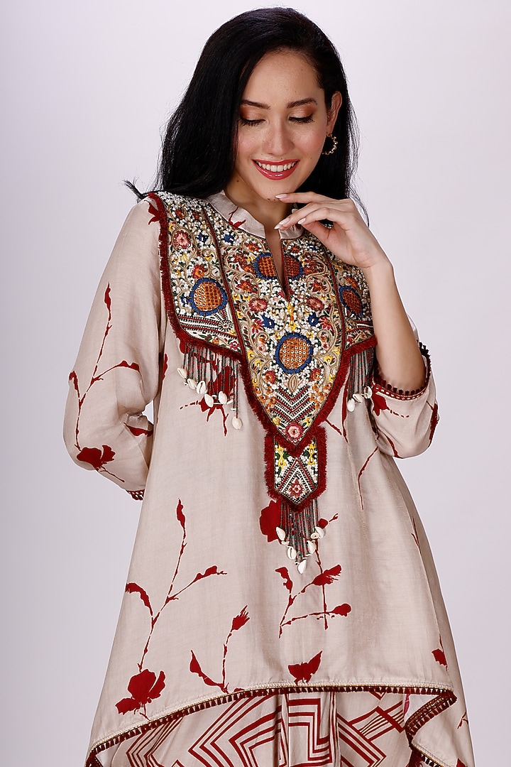 Cream & Maroon Gajji Silk Draped Skirt Set by Inddivogue at Pernia's Pop Up Shop