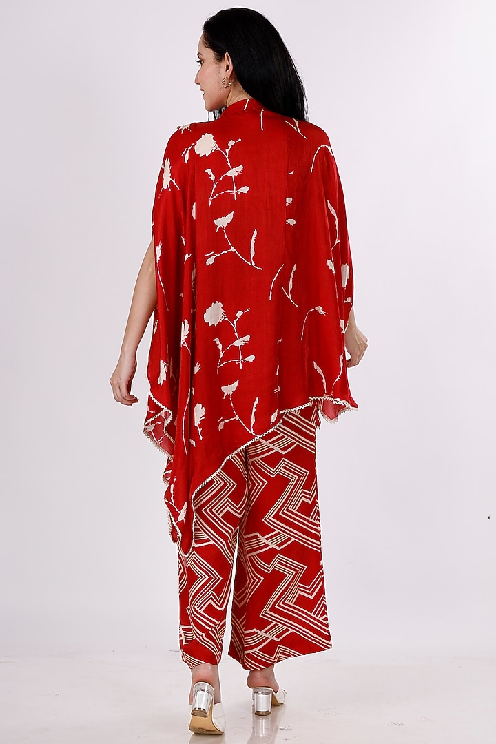 Red & Cream Gajji Silk Handwork Cape Set by Inddivogue at Pernia's Pop Up Shop