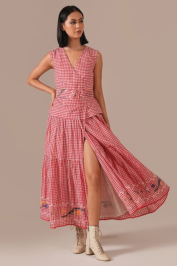 Red Handwoven Jamdani Wrap Vacation Dress With Belt by Indigo Dreams at Pernia's Pop Up Shop